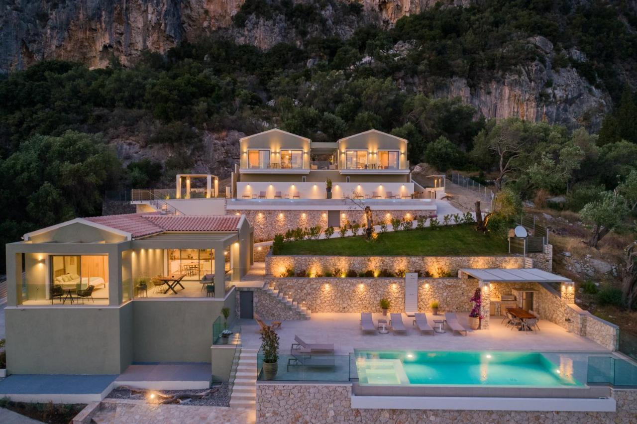 Paleo Villa